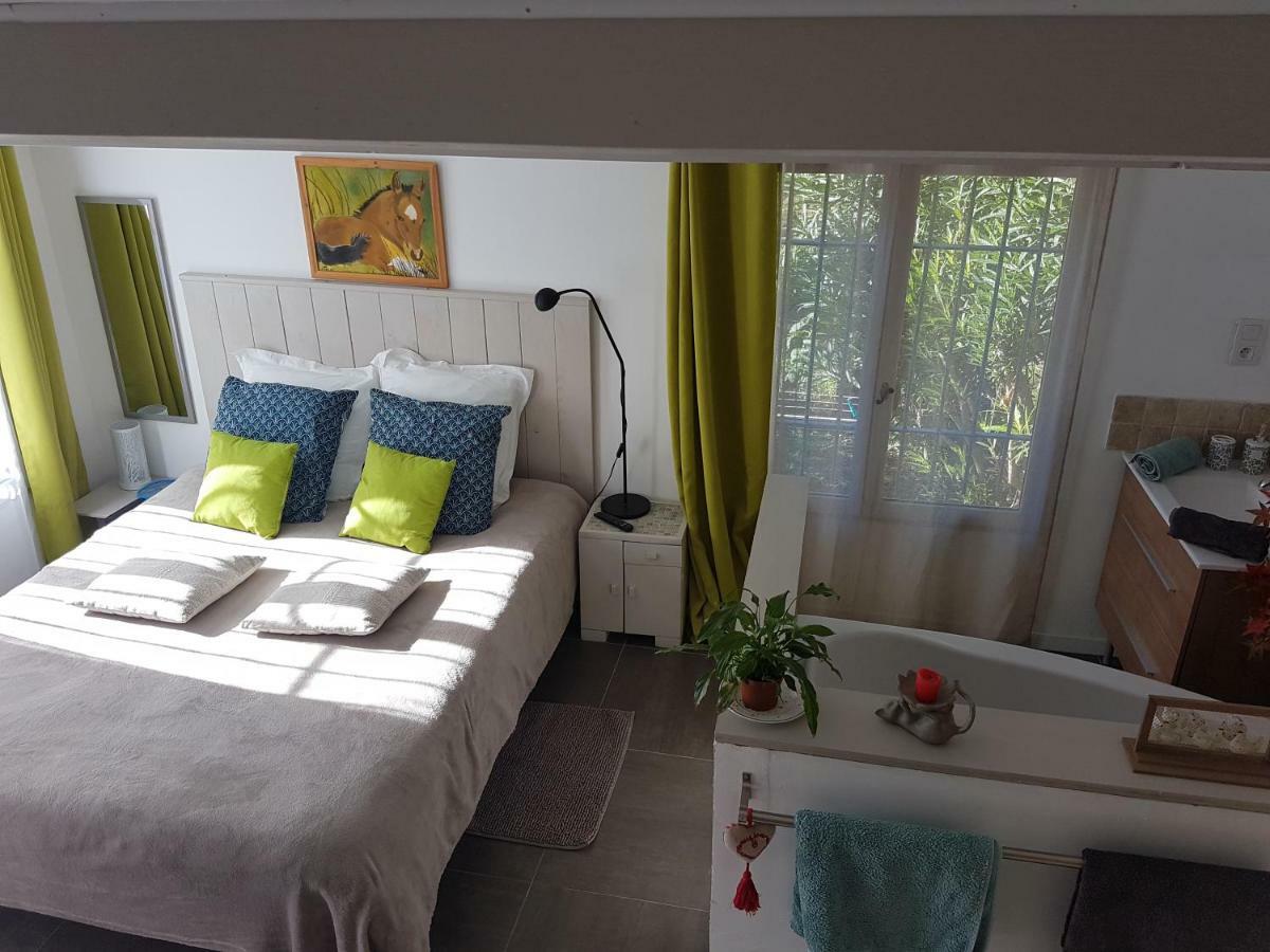 Chambre D'Hote - Mas Le Barret Arlés Exterior foto